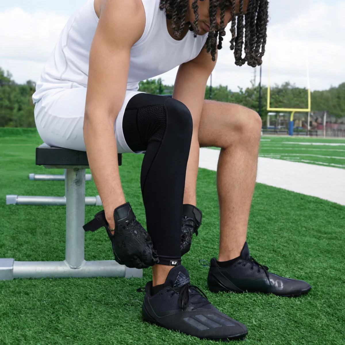 Black Football Pro Leg Sleeve - Image 7