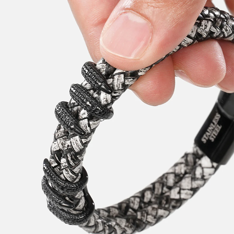 Dragon Claws Ash Leather Bracelet - Image 4