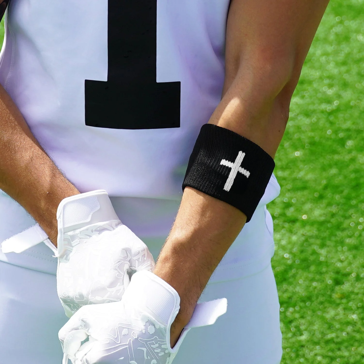 Faith Cross Drip Wristband - Image 2