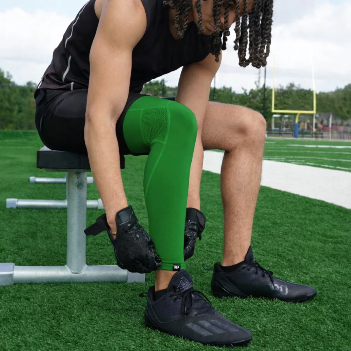 Hue Green Football Pro Leg Sleeve - Image 8