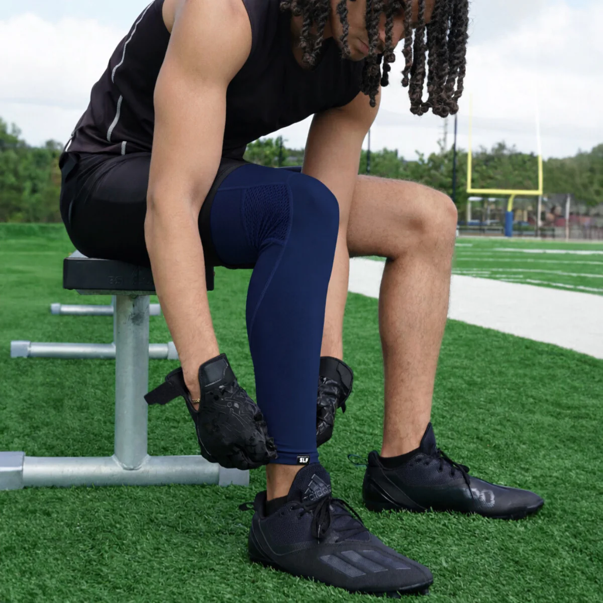 Hue Navy Blue Football Pro Leg Sleeve - Image 7
