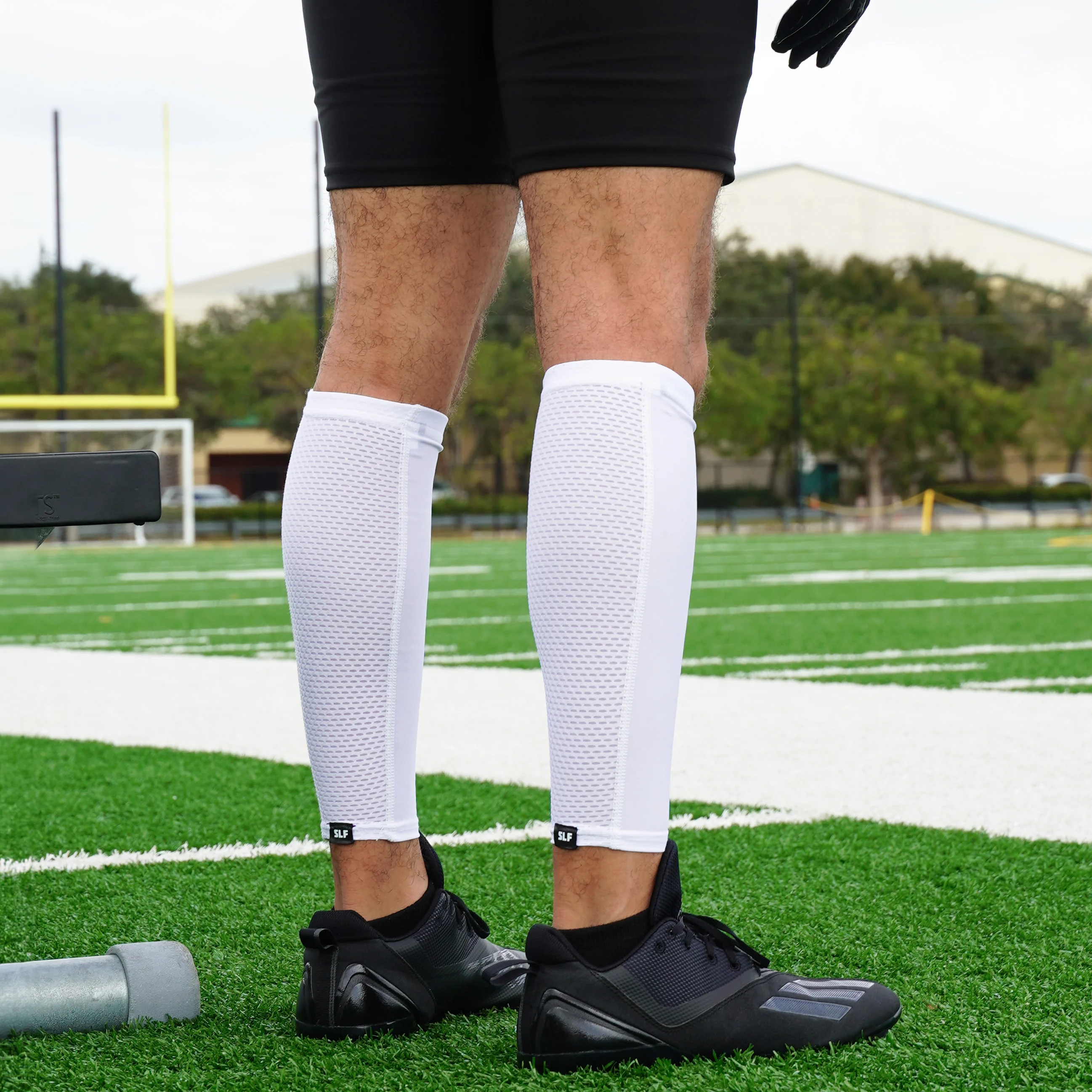 Hue Navy Pro Calf Sleeves - Image 7