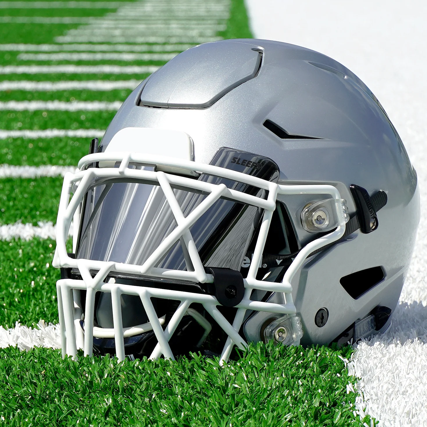 Silver Moonstone Helmet Eye-Shield Color Tinted Visor - Image 4