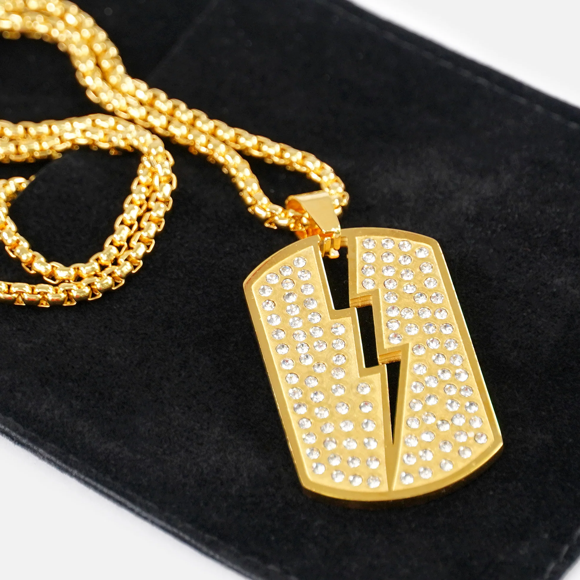 Trueno 1¾" Pendant with Chain Necklace - Gold Plated Stainless Steel - Image 5